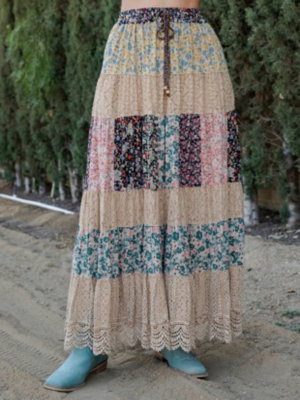K170 Young Threads Sz S Boho Lace Patchwork Maxi Skirt Floral Panels Pockets NWT